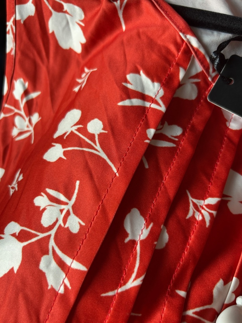 Lily Red and White Floral Summer Dress - Picture 4 of 4